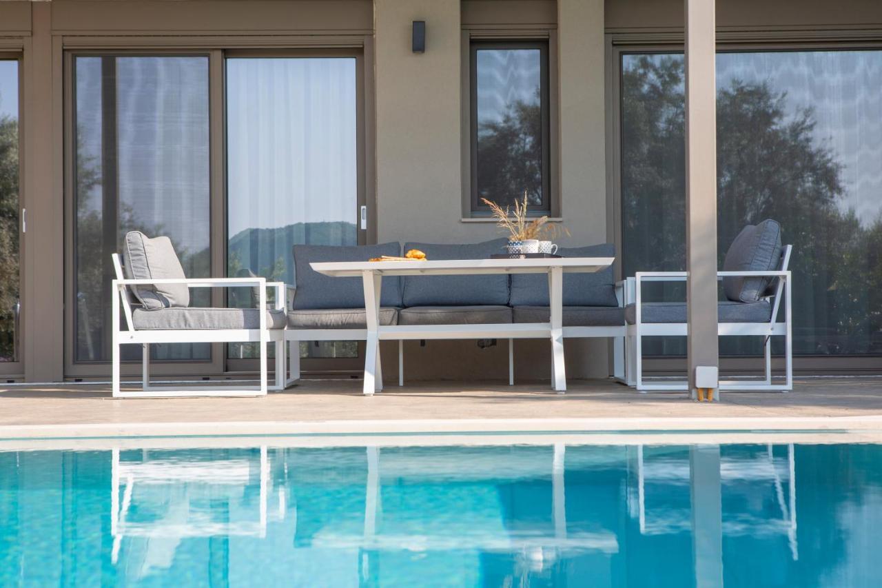 Averto Villas With Private Pool Nydri  Exteriér fotografie