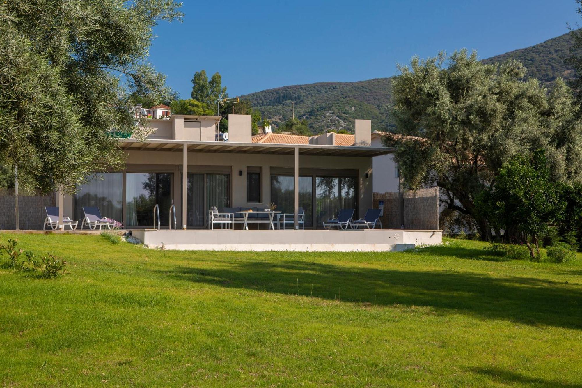 Averto Villas With Private Pool Nydri  Exteriér fotografie